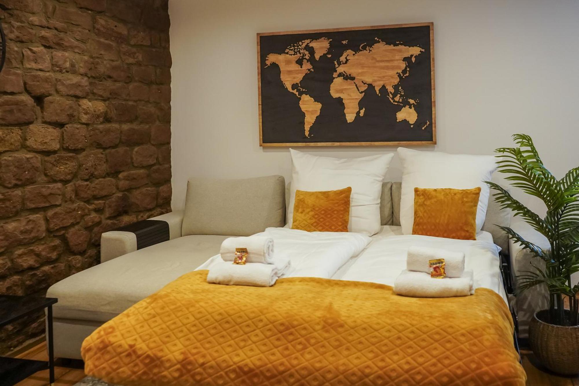 7Seas Boutique Aparthotel Homburg - Stilvoll, Digital & Ideal Fuer Familie & Business Экстерьер фото